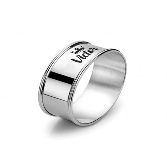 Servettringar i silvermetal Servettringar i silvermetal