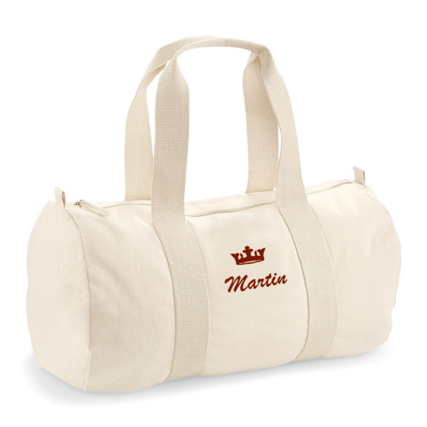 Duffelbag i ekologisk bomull med broderat motiv och namn Duffelbag i ekologisk bomull med broderat motiv och namn