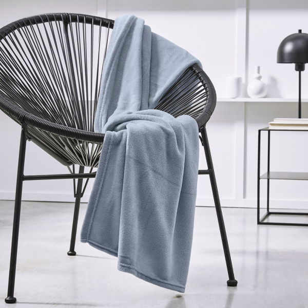 Mjuk pläd med broderat namn Mjuk pläd med broderat namn