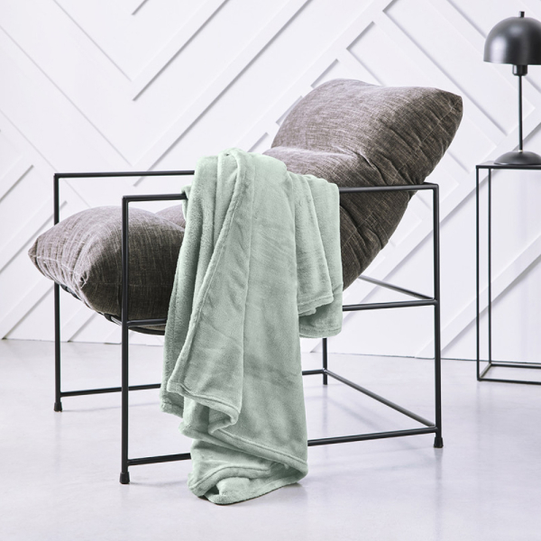 Mjuk pläd med broderat namn Mjuk pläd med broderat namn