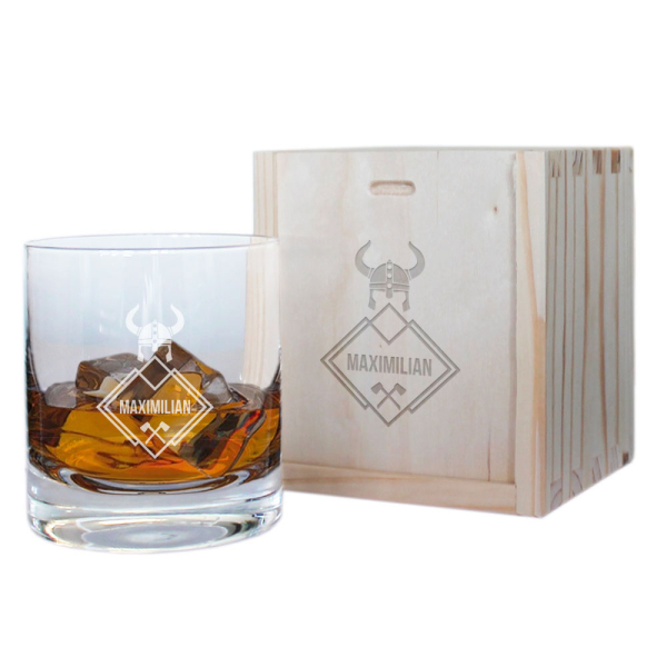 Whiskyglas graverat med namn Whiskyglas graverat med namn