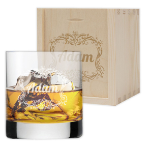 Whiskyglas graverat med initial Whiskyglas graverat med initial